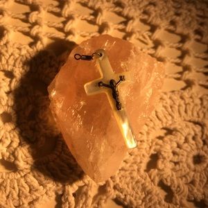 VINTAGE | Artesian Mother of Pearl Jesus Christ Pendant Made in Bethlehem.